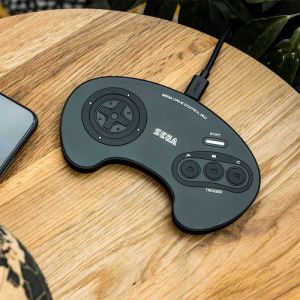 Numskull SEGA Mega Drive Hand Controller Wireless Charging Mat
